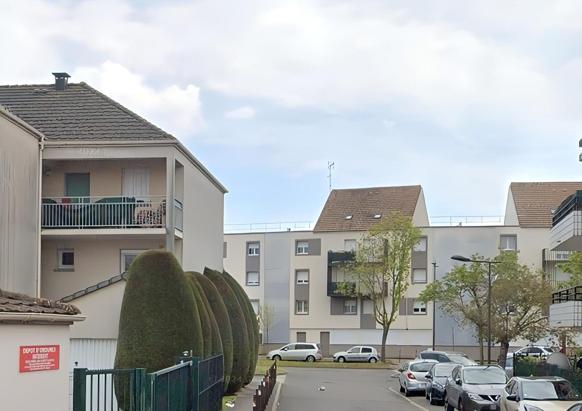 Evasion Romantique Avec Jacuzzi Savigny-le-Temple Exterior foto